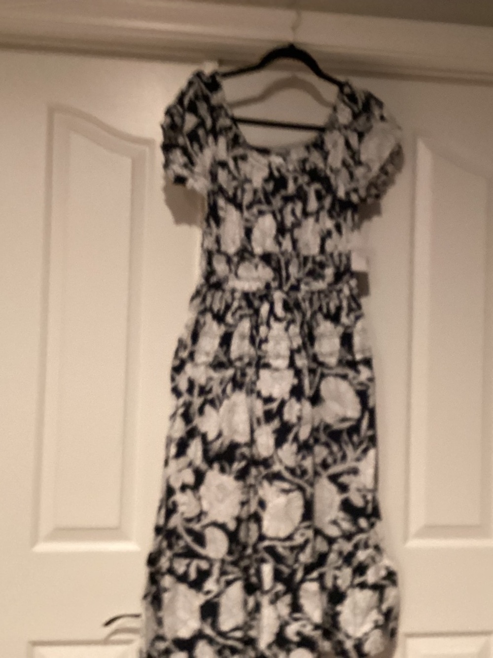 Time And True Women Floral Dress, Size XS, Color Dk Blue, White NWT